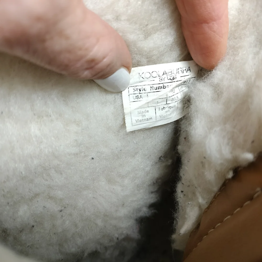 Koolaburra by‎ UGG; Aribel; Tan Suede Boots with Cream Fur Lining